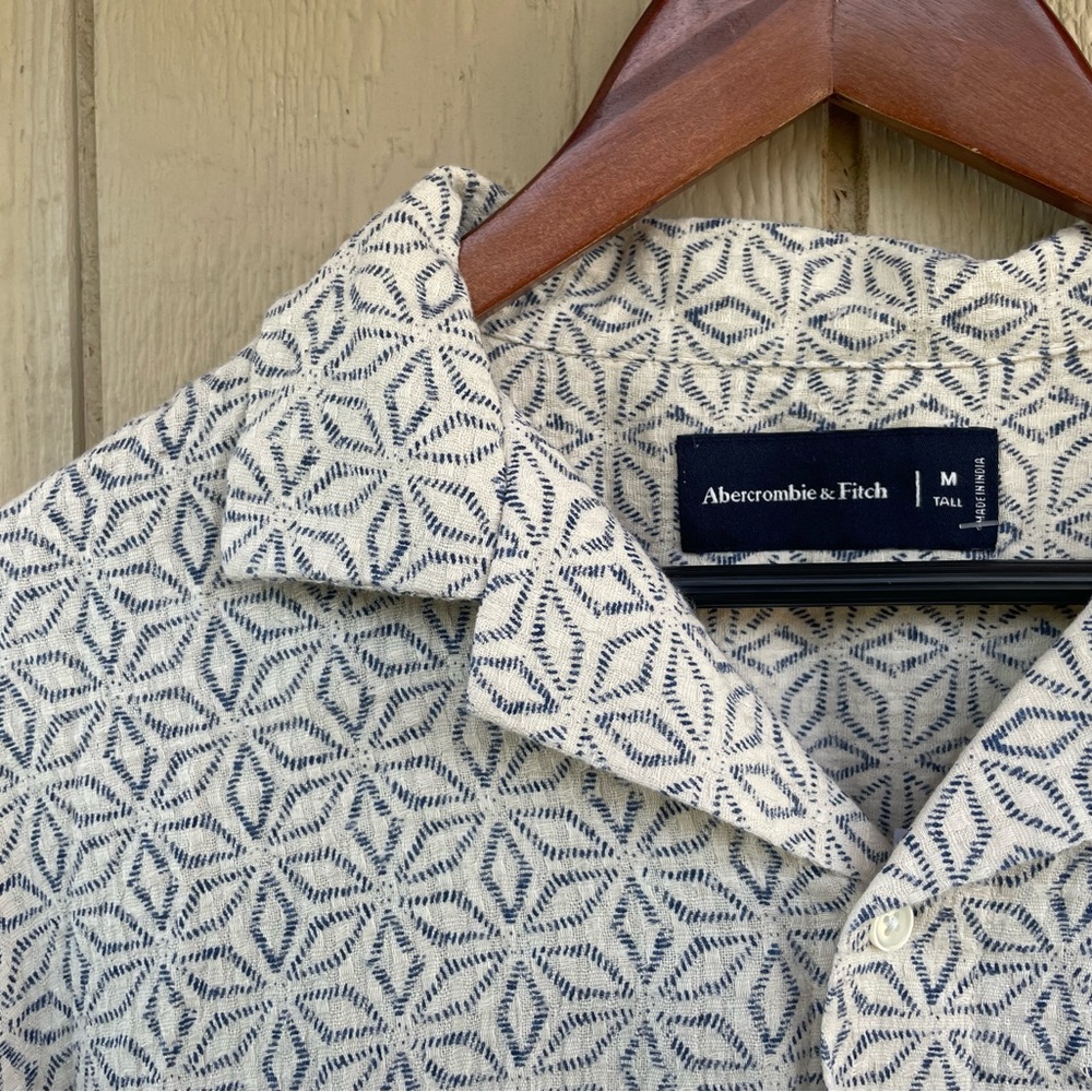 Abercrombie & Fitch Casual Button Down Shirt White and Blue